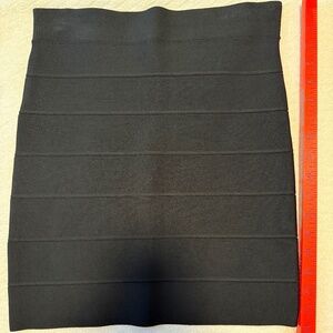 BCBG MaxAzria stretch skirt, black, large